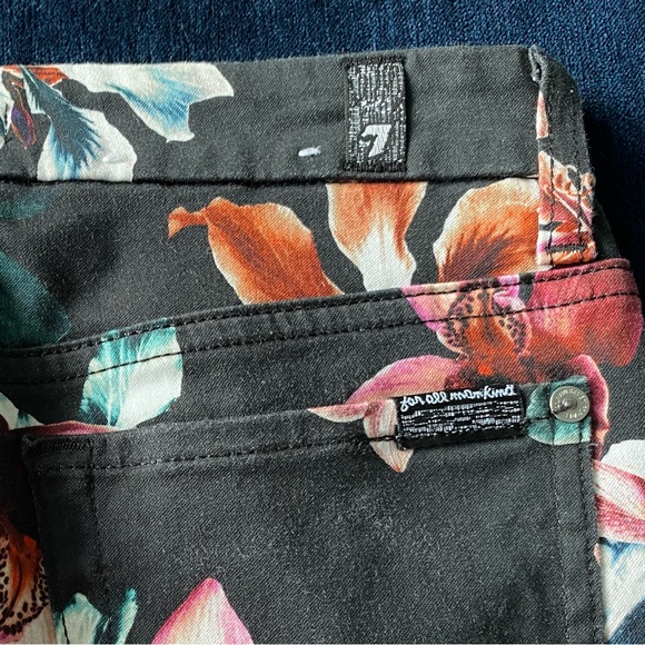 7 For All Mankind Black Floral Jeans with Colorful Flower Patterns Women’s 26 - Picture 7 of 13
